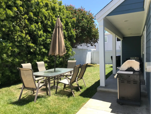 Walk to Beach Vacation Home with 3 Bedrooms in San Diego