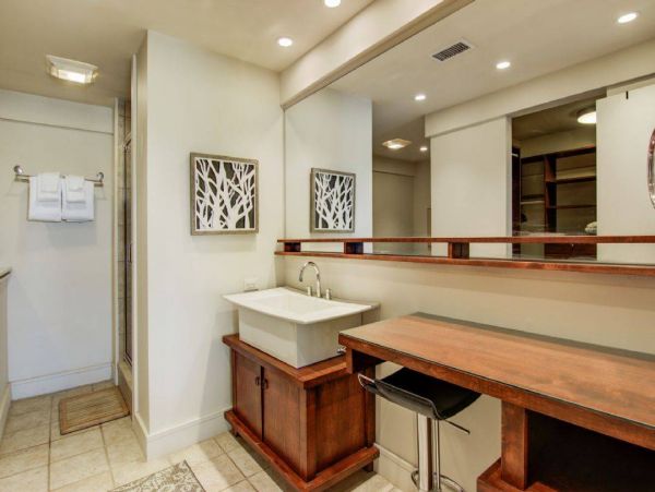 Luxurious Three Bedroom Condo Full Ocean View