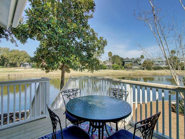 Three Bedroom Home with Stunning Lagoon & Golf Views