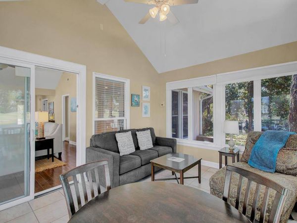 Three Bedroom Home with Stunning Lagoon & Golf Views