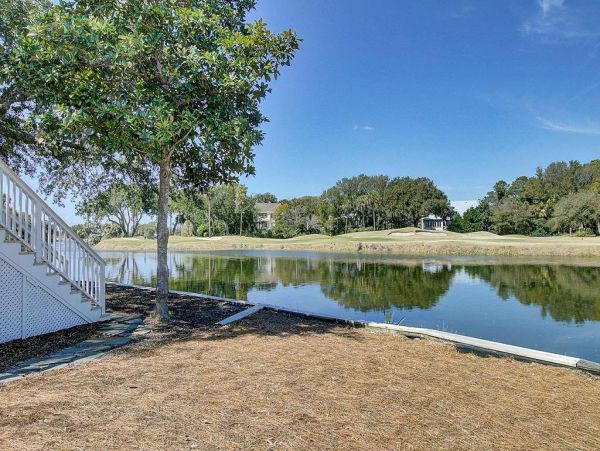Three Bedroom Home with Stunning Lagoon & Golf Views