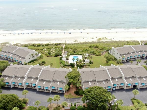 Spacious 3 Bedroom Vacation Rental with Ocean & Pool Views