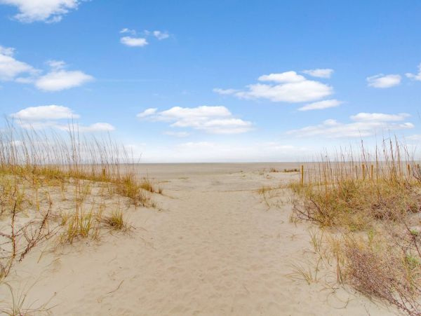 Oceanfront Isle of Palms Vacation Condo One Bedroom