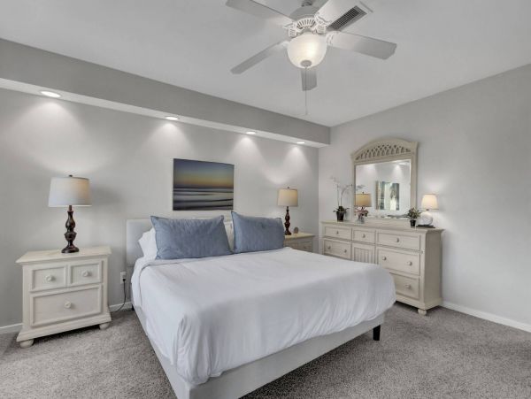 Oceanfront Isle of Palms Vacation Condo One Bedroom