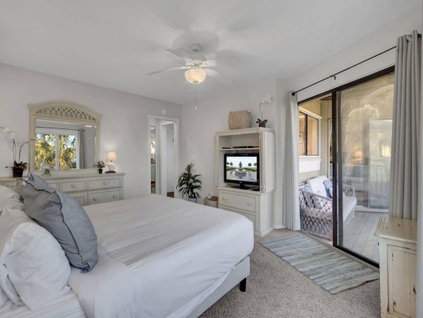Oceanfront Isle of Palms Vacation Condo One Bedroom