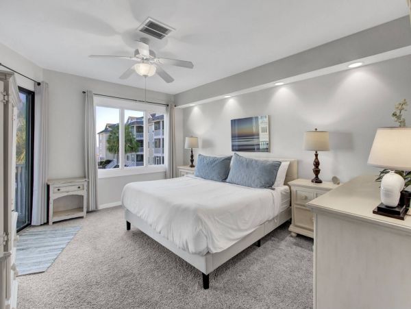 Oceanfront Isle of Palms Vacation Condo One Bedroom