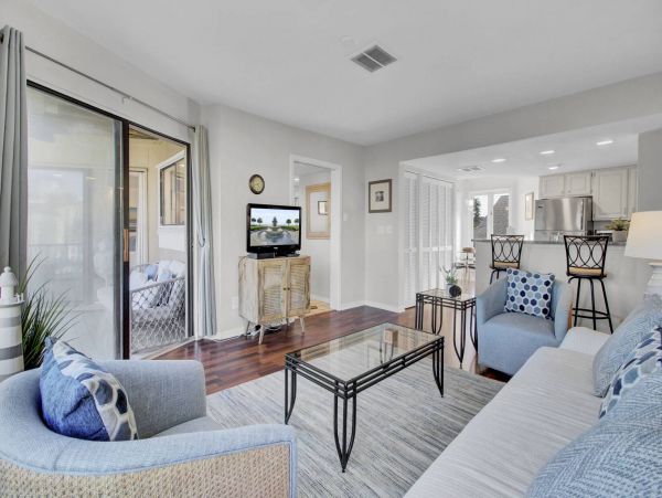 Oceanfront Isle of Palms Vacation Condo One Bedroom