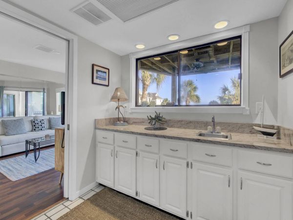 Oceanfront Isle of Palms Vacation Condo One Bedroom