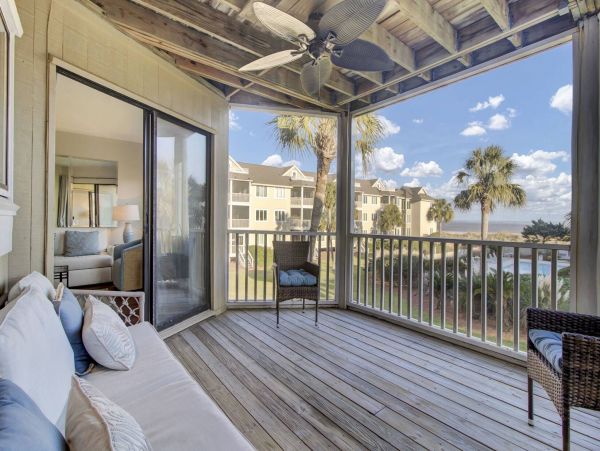 Oceanfront Isle of Palms Vacation Condo One Bedroom