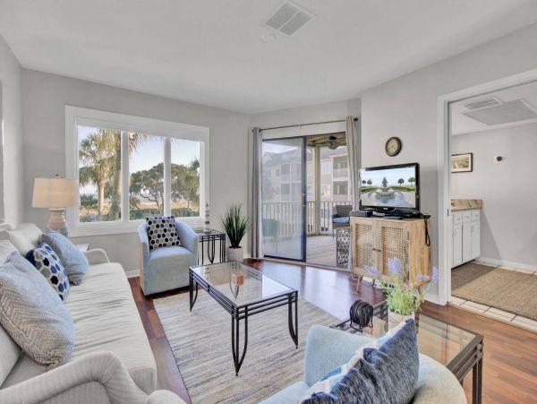 Oceanfront Isle of Palms Vacation Condo One Bedroom