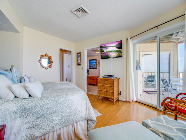 Isle of Palms Vacation Condo One Bedroom On Beach