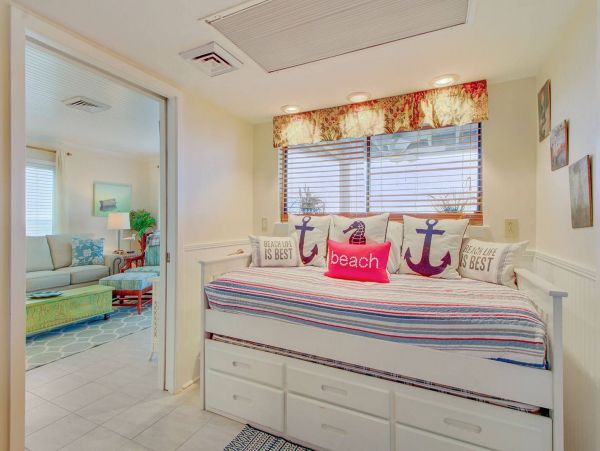 Isle of Palms Vacation Condo One Bedroom On Beach