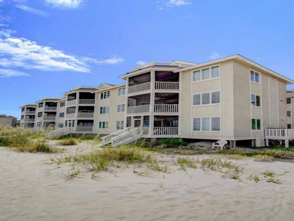 Isle of Palms Vacation Condo One Bedroom On Beach