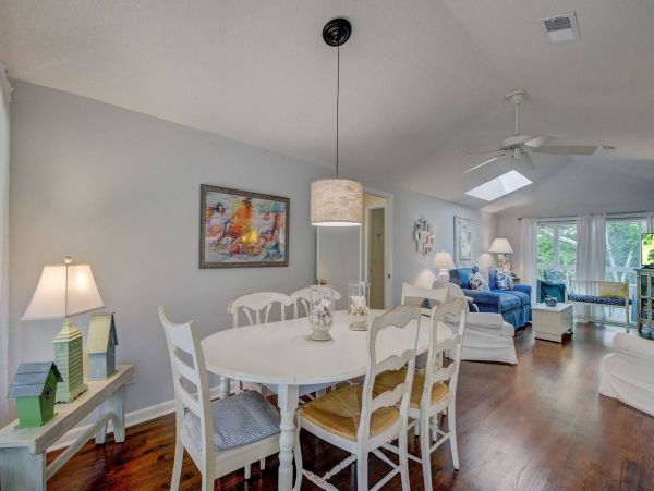 Isle Of Palms Home 1015711