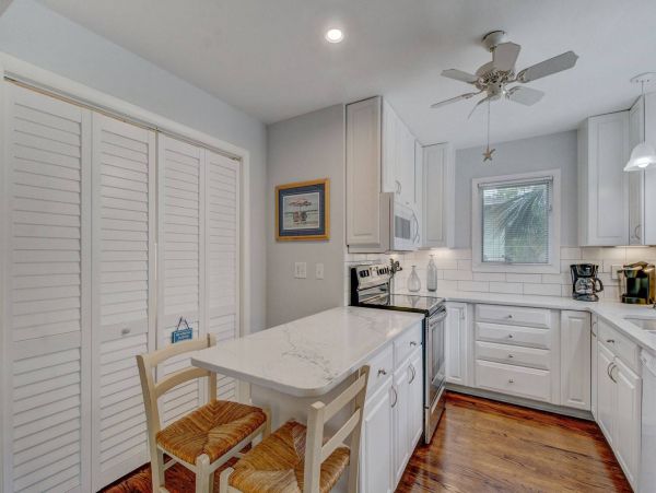 Isle Of Palms Home 1015711
