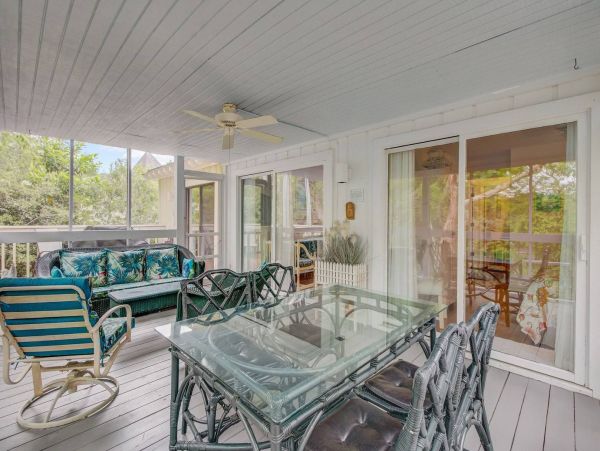 Isle Of Palms Home 1015711