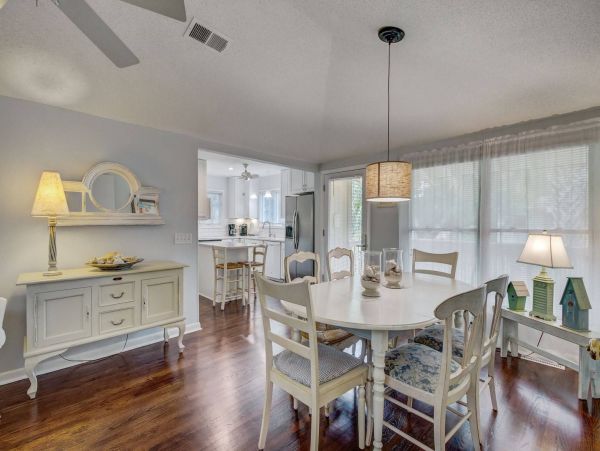 Isle Of Palms Home 1015711