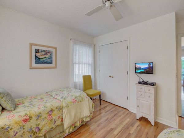 Isle Of Palms Home 1015711