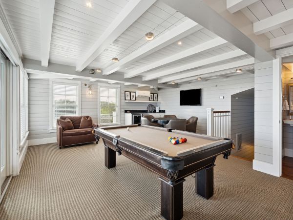 Luxury Oceanfront 7 Bedroom Vacation Rental