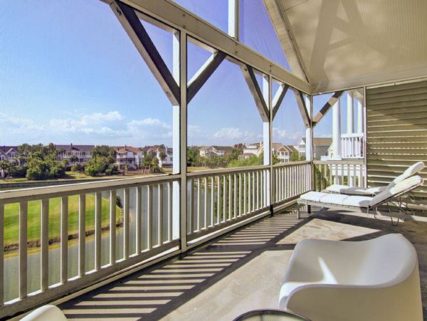 Wonderful Three Bedroom Home in Isle of Palms Sleeps 8