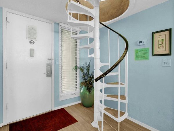 Isle of Palms Vacation Condo One Bedroom On Beach