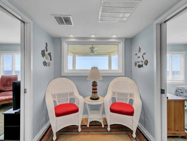 Isle of Palms Vacation Condo One Bedroom On Beach