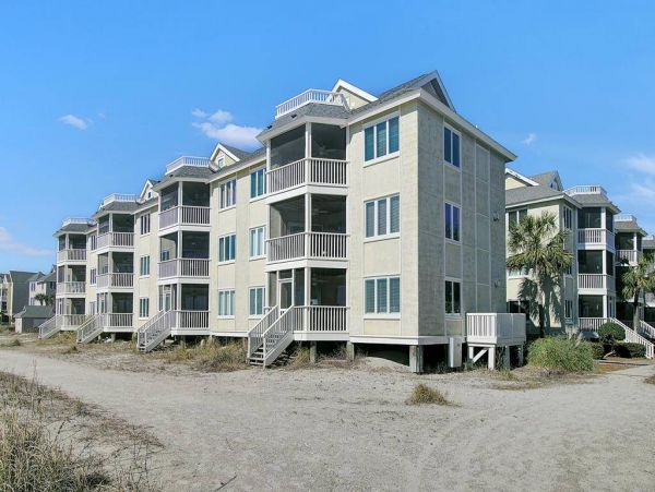 Isle of Palms Vacation Condo One Bedroom On Beach