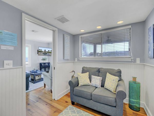 Isle of Palms Vacation Condo One Bedroom On Beach