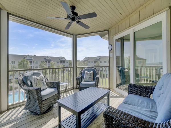 Isle of Palms Vacation Condo One Bedroom On Beach