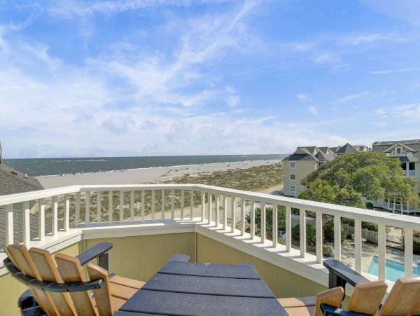Isle of Palms Vacation Condo One Bedroom On Beach