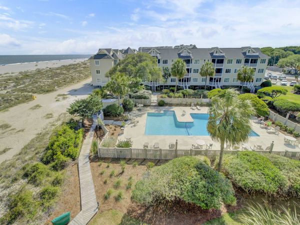 Isle of Palms Vacation Condo One Bedroom On Beach