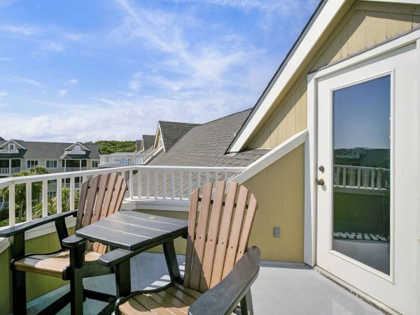 Isle of Palms Vacation Condo One Bedroom On Beach