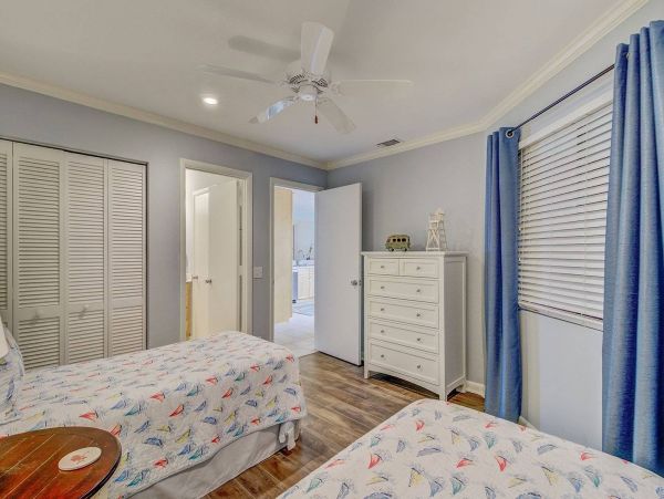 Isle Of Palms Condo 1015749