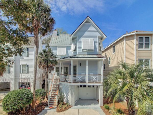 Lovely Four Bedroom Home Steps from the Beach
