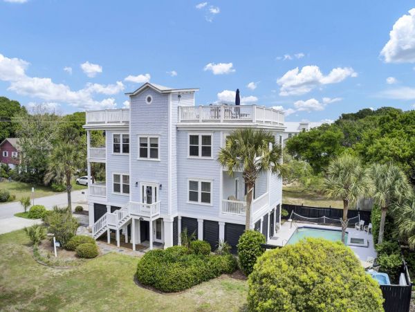 Great House in Isle of Palms Short Walk to Beach