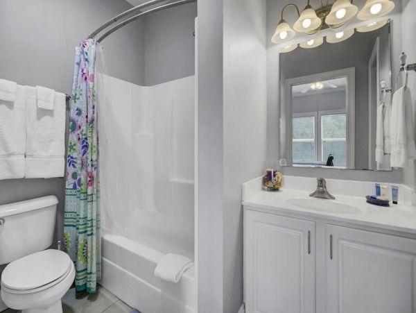 Great House in Isle of Palms Short Walk to Beach