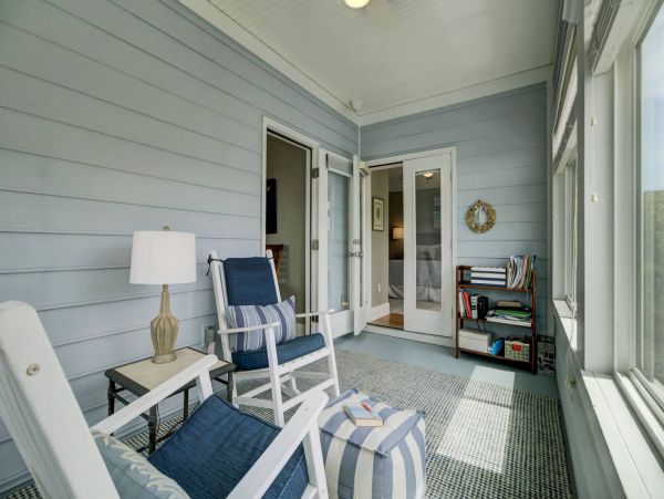 Great House in Isle of Palms Short Walk to Beach