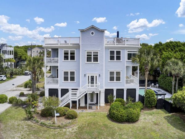 Great House in Isle of Palms Short Walk to Beach