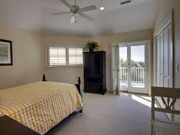 Isle Of Palms Home 1015761