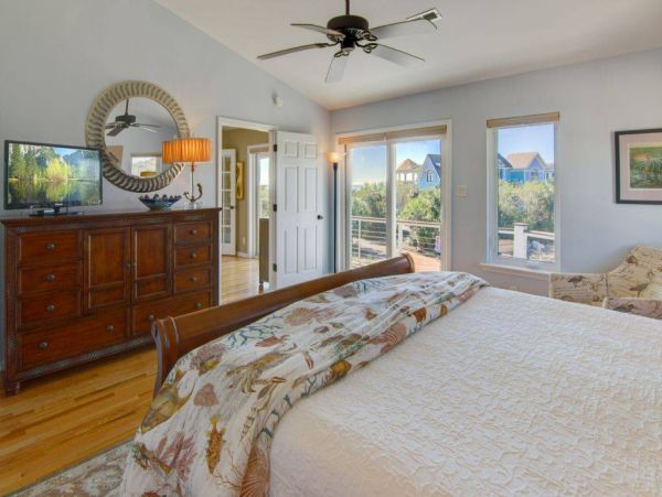 Isle Of Palms Home 1015762