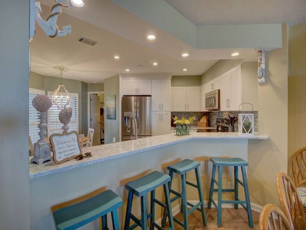 Amazing Ocean Front Condo Sleeps 10 Guests