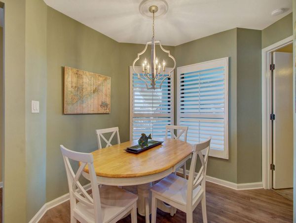 Amazing Ocean Front Condo Sleeps 10 Guests