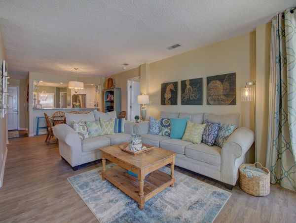 Amazing Ocean Front Condo Sleeps 10 Guests