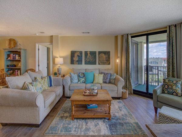 Amazing Ocean Front Condo Sleeps 10 Guests