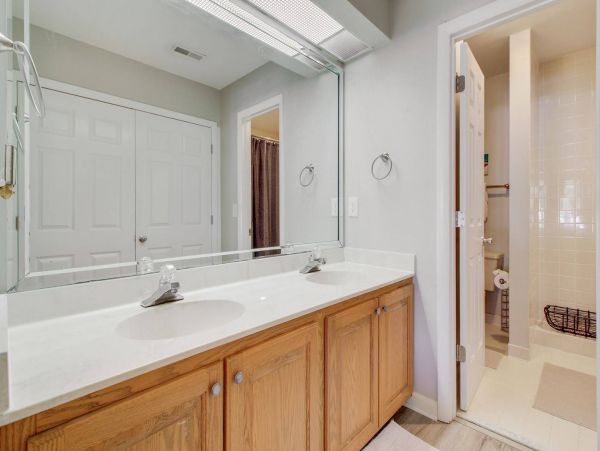 Isle Of Palms Condo 1015772