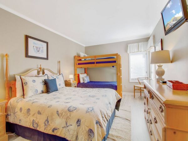 Isle Of Palms Condo 1015772