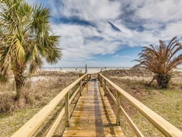 Isle Of Palms Condo 1015774