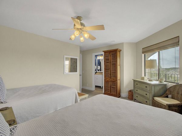 Isle Of Palms Condo 1015776