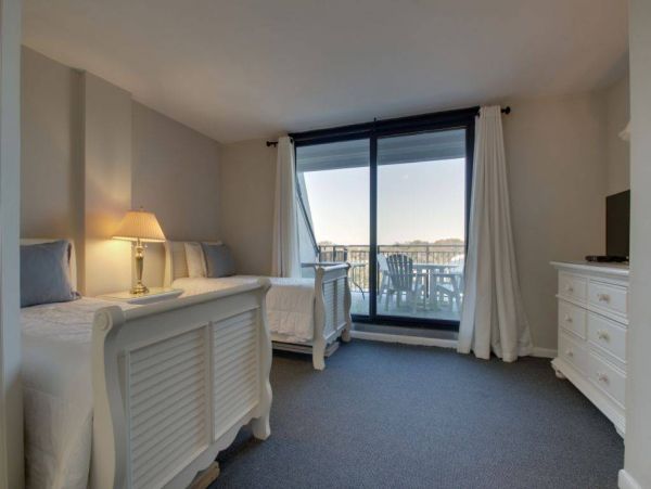 Isle Of Palms Condo 1015779