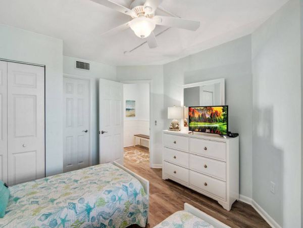 Isle Of Palms Condo 1015780